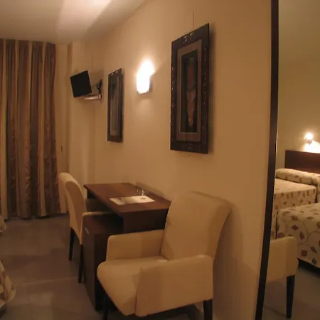 San Cristobal 3* Coria